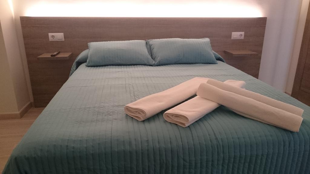 Hotel Tonet (Adults Only) Tossa de Mar Quarto foto
